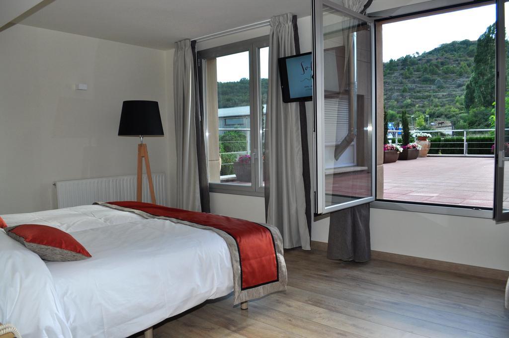 Hotel Sole Pobla de Segur Bilik gambar
