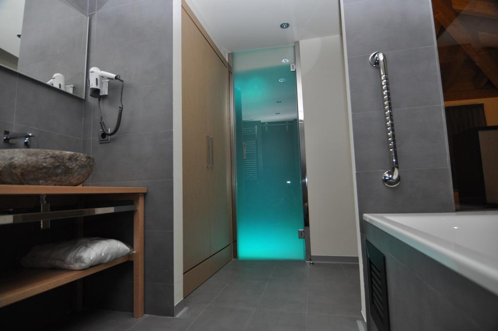 Hotel Sole Pobla de Segur Bilik gambar
